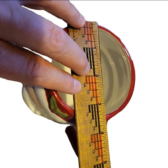 Santa Claus Ceramic Mugs - Red and White holds 24oz Set of Two - Picture 6 of 6